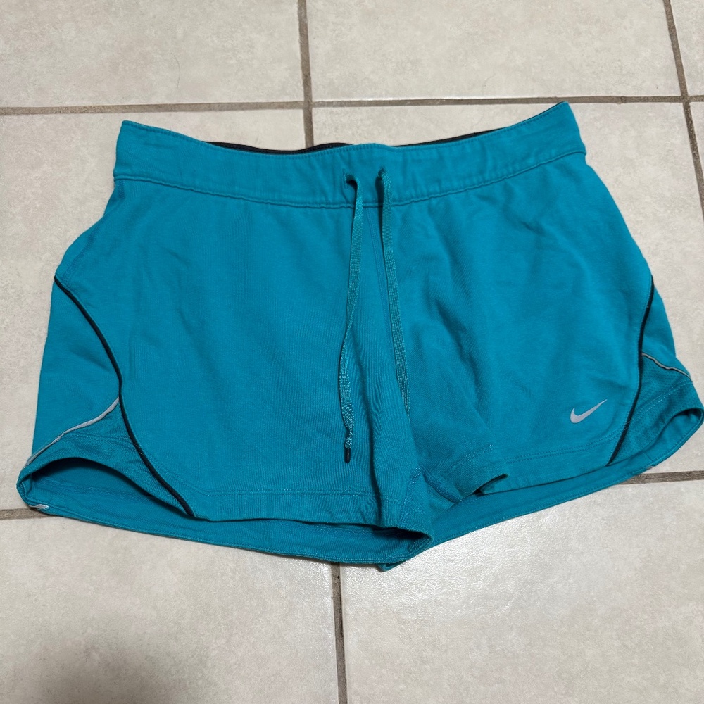 Nike small shorts